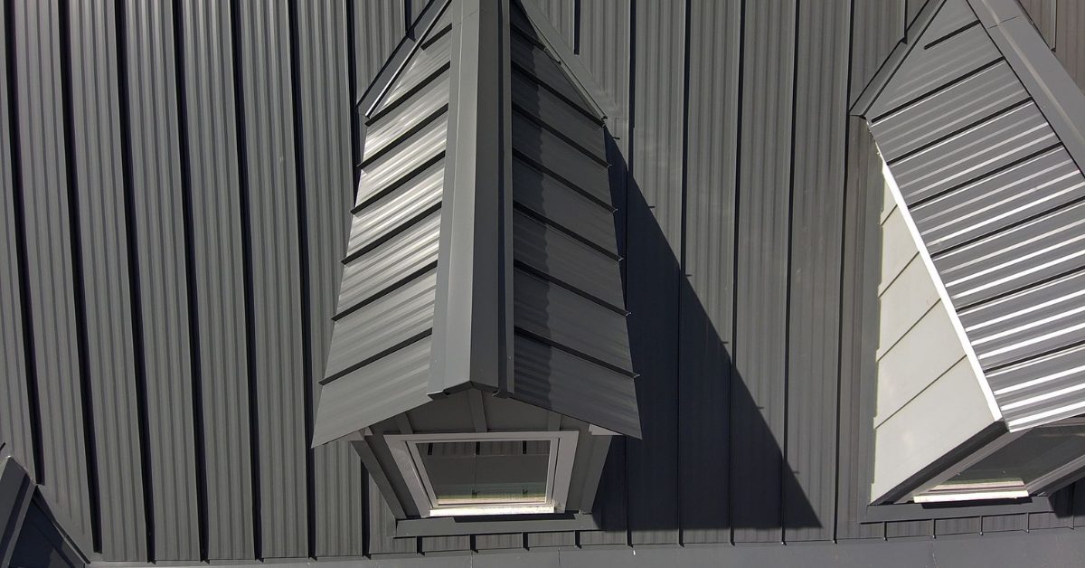 Metal Roofing That Looks Like Shingles or Tile in Sunblest Farms